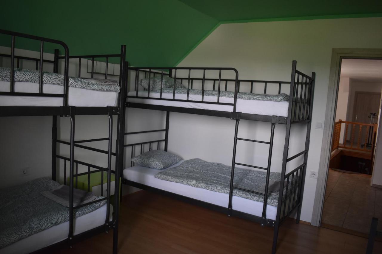 Hostel Kmetija Frangez Zgornje Hoce Экстерьер фото