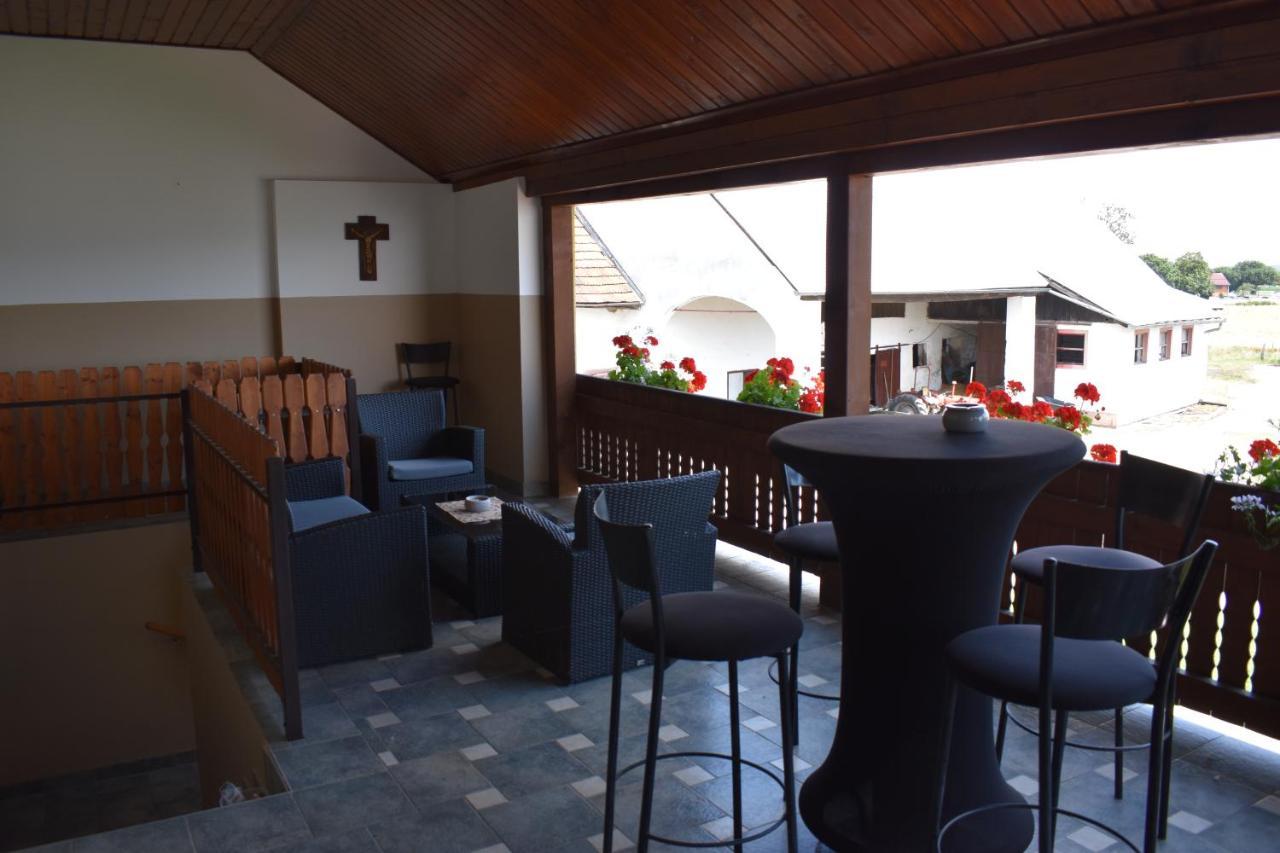 Hostel Kmetija Frangez Zgornje Hoce Экстерьер фото